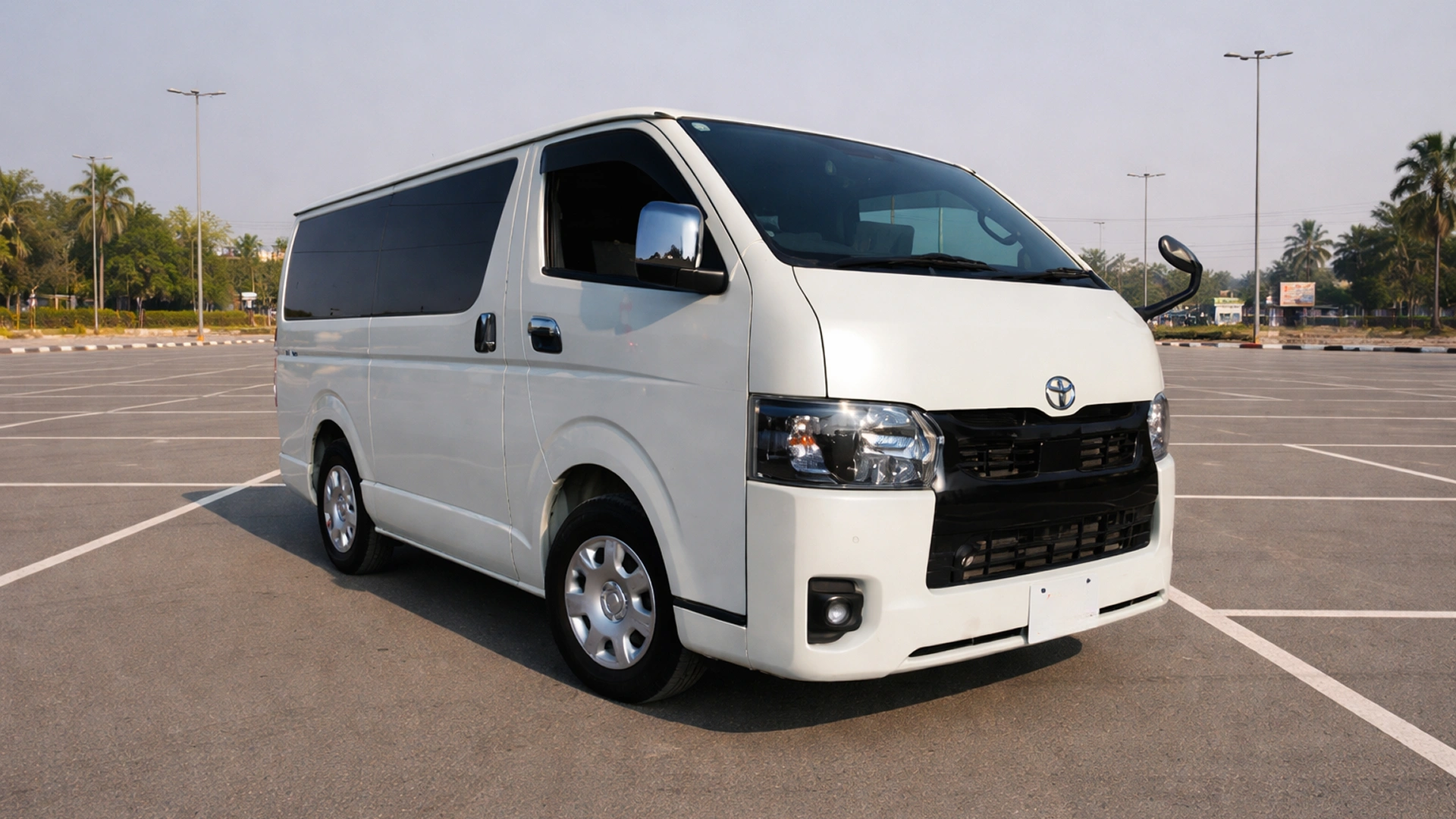 Toyota Hiace Commuter